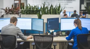 Sistemas de Ajuda e Suporte Técnico Eficientes para Empresas